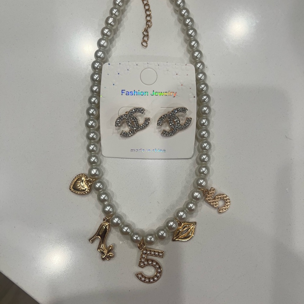 Elegant Pearl and Gold Charm Necklace Set